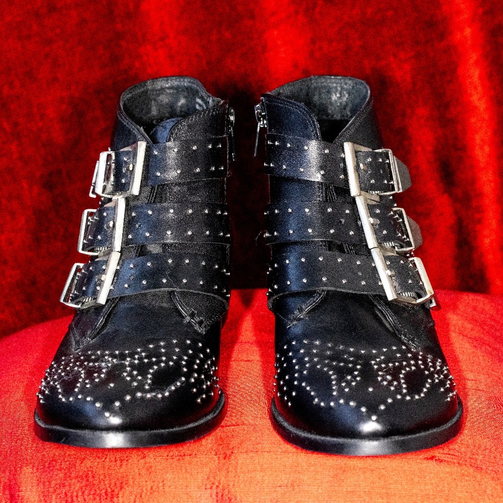 Women's studded and buckled leather Western booties, size 8M with original tag